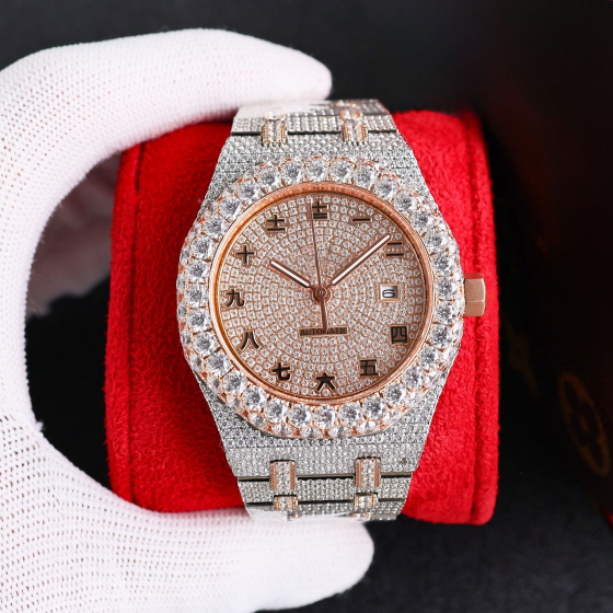 Luxury Men's Diamond Watch